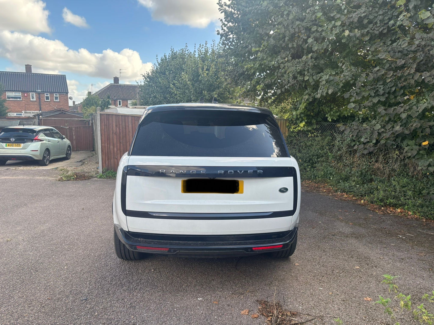 Land Rover Range Rover - White