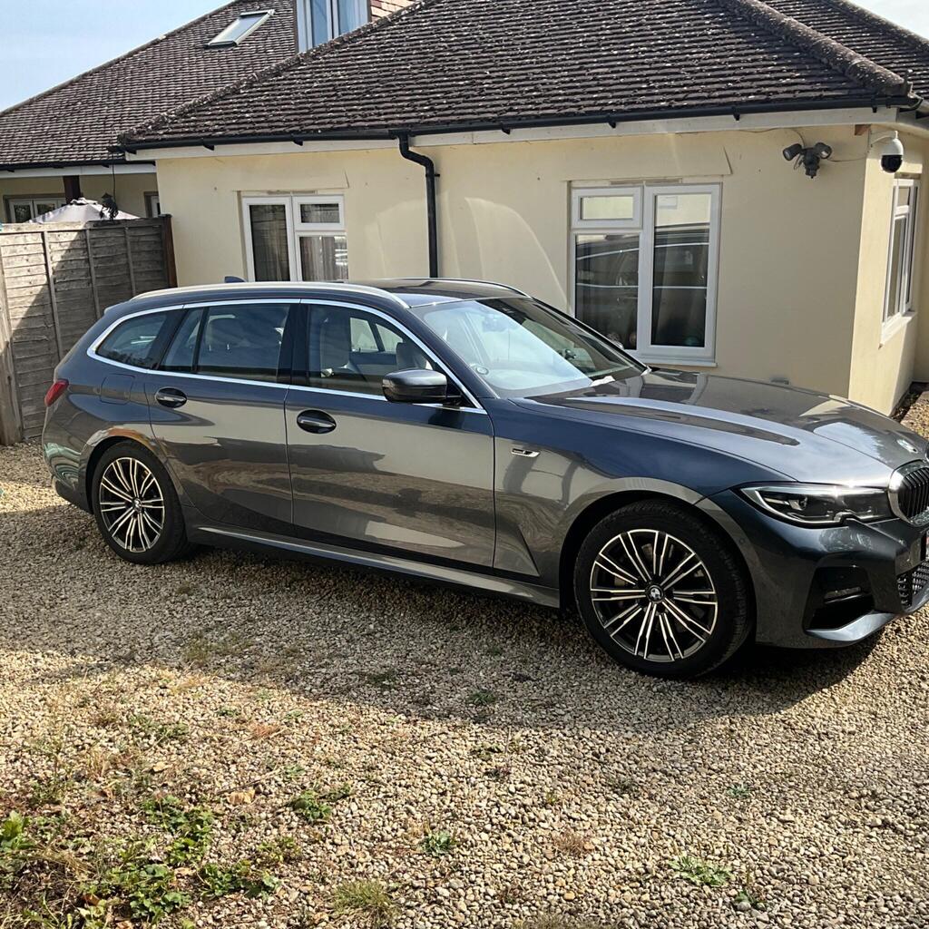BMW 330E