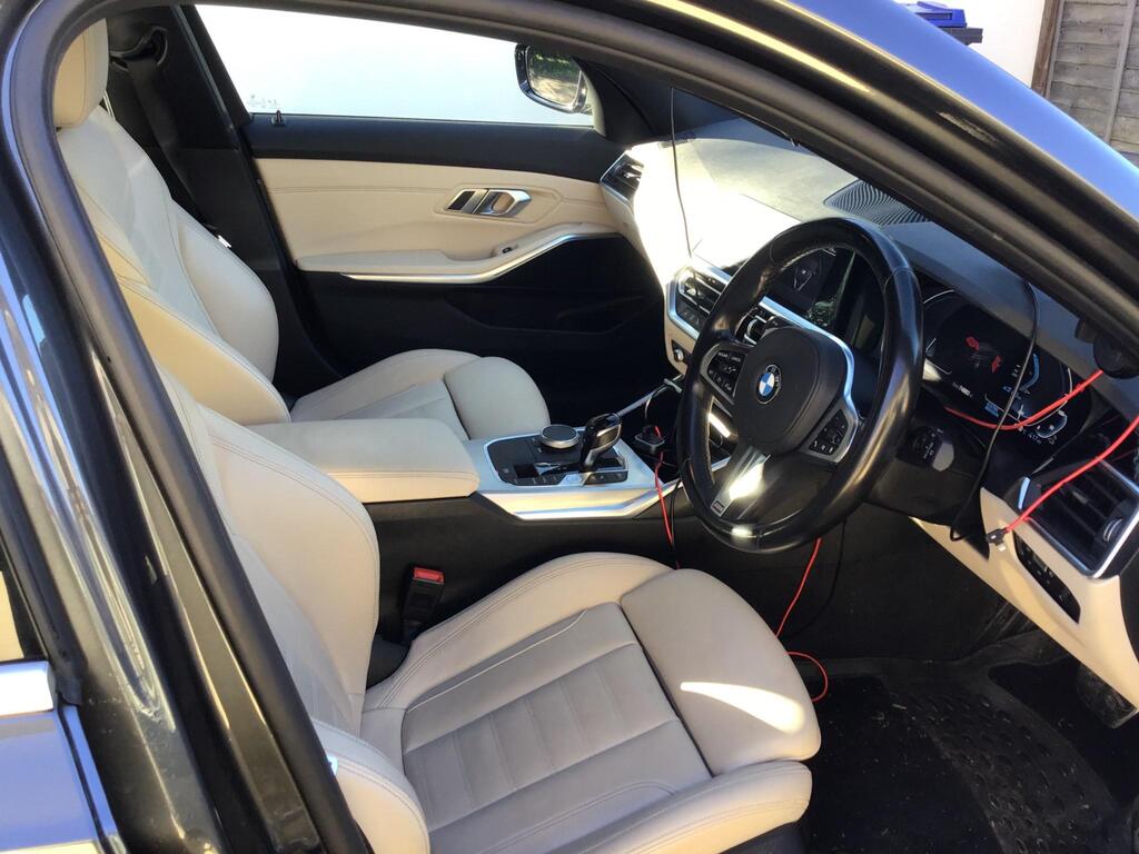 BMW 330E
