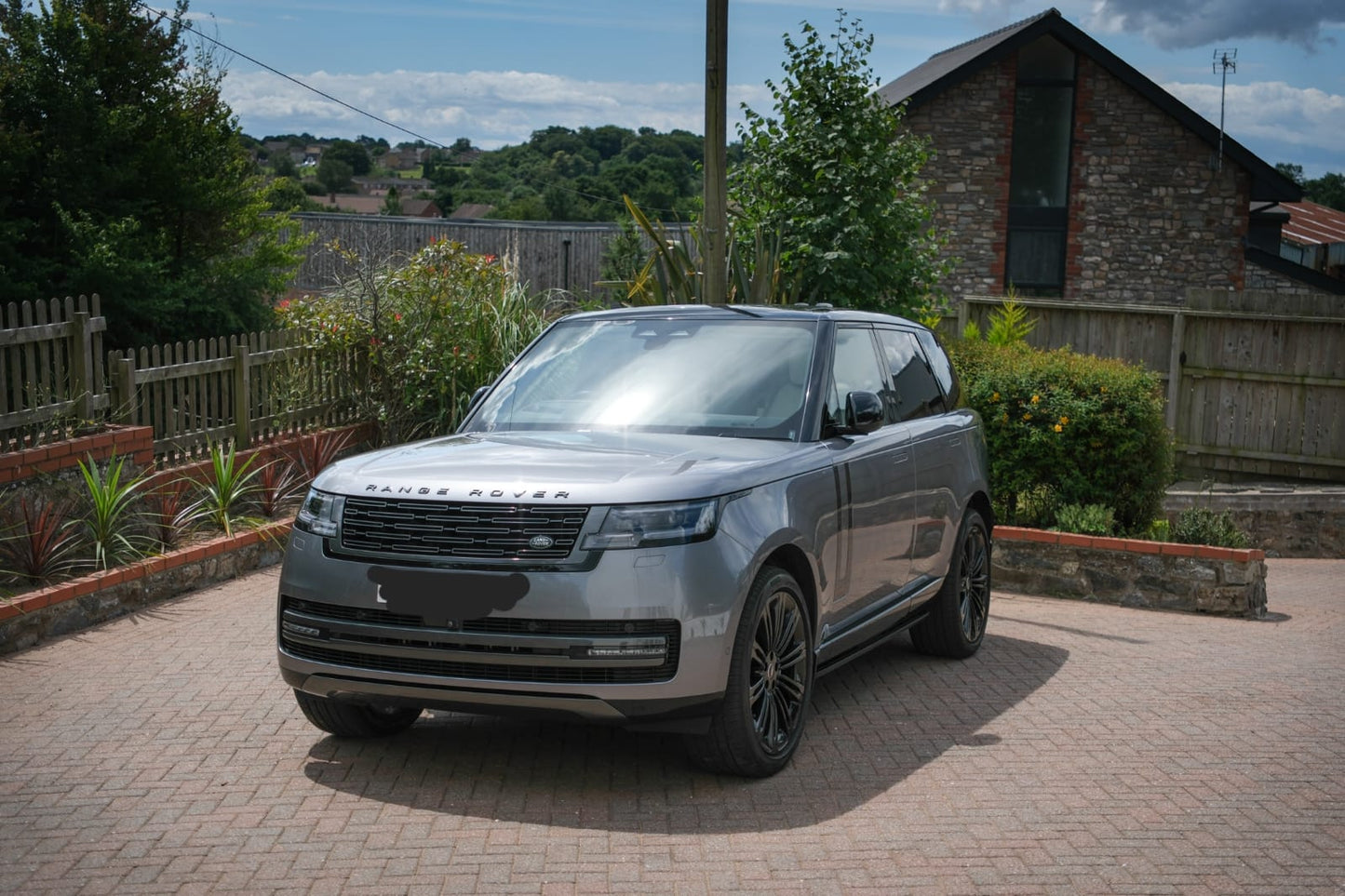 Land Rover - Range Rover