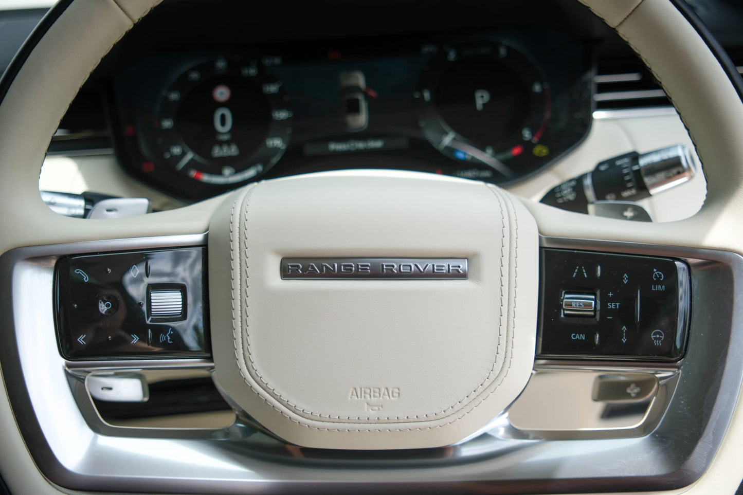 Land Rover - Range Rover