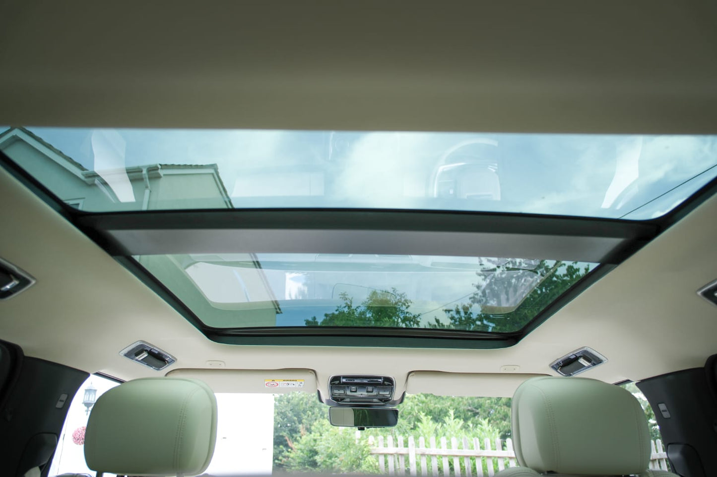 Land Rover - Range Rover